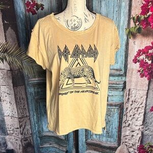 Vintage Canvas Def Leppard T-shirt NWOT , size small, medium, and large